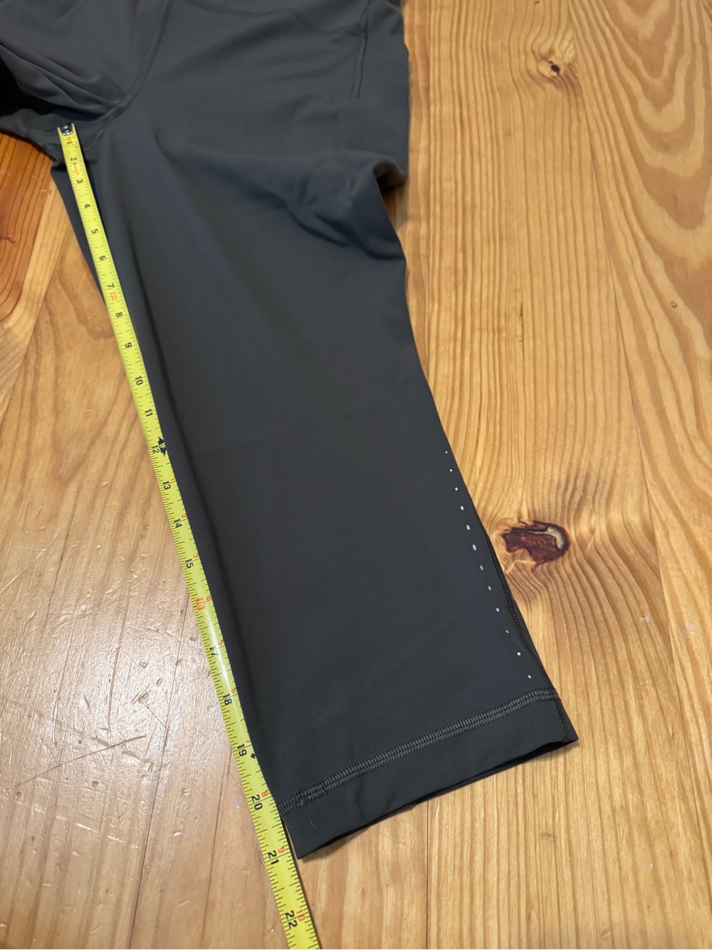 Lululemon Swift Speed High-Rise Crop 21" Moss Green Women’s Size 14 - Picture 7 of 14